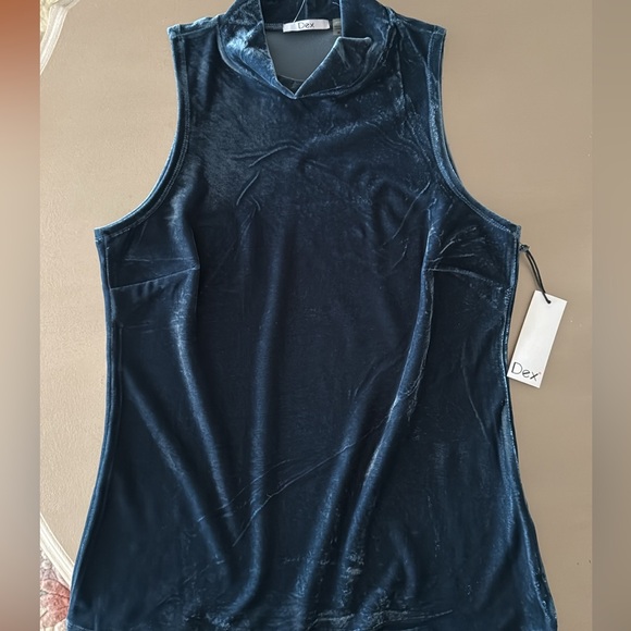 Dex sleeveless top with mock collar. NWT - Picture 1 of 3